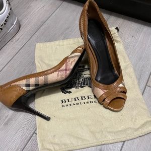 Burberry peak boo heels